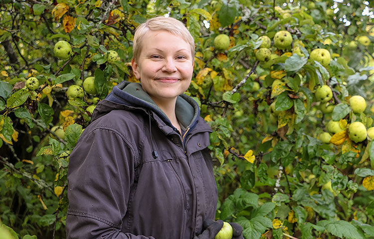 ”Jos miettii oman yrityksen perustamista liikaa, kaikki alkaa vaikuttaa liian pelottavalta tai mahdottomalta. Monet asiat menevät varmasti aluksi pieleen, mutta ne voi korjata”, neuvoo Susanna Pykäläinen.