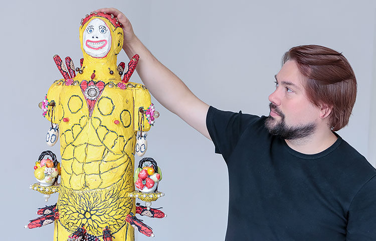 Veikko Halmetojan galleriassa on usein esillä ITE-taidetta.