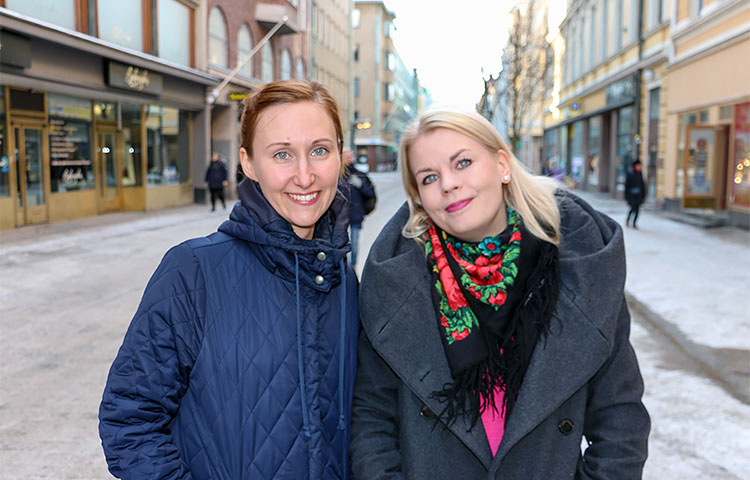 Laura Päiväpuro ja Eveliina Ikonen kannustavat työvalmentajia ottamaan entistä enemmän yhteyttä suoraan työnantajiin.